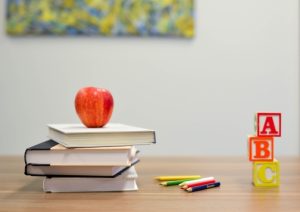 The role of the teacher in educating students 2